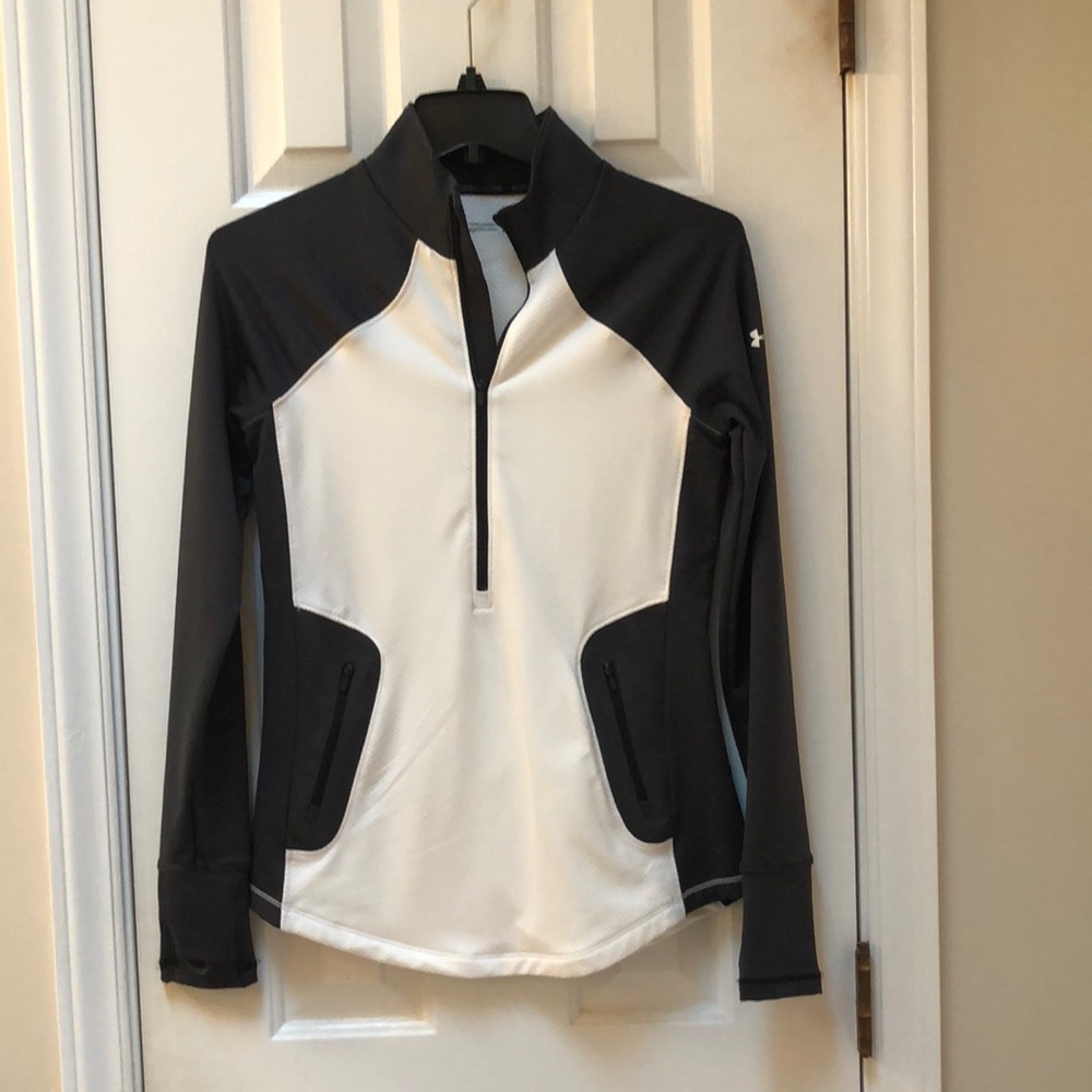 Under armour long sleep half zip size small